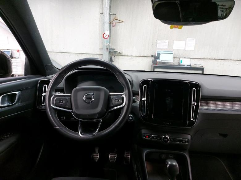 Volvo XC40 D3 R-Design LED Virtual Navi Sport-Leather-Alcantara Klima PDC ... #3
